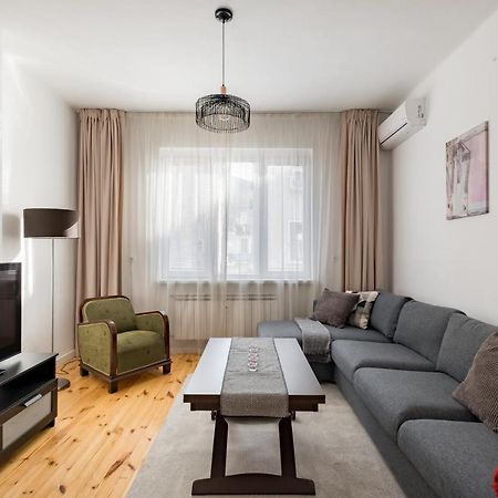 Spacious 3 Bedroom Home In Sofia'S Top Center Екстериор снимка