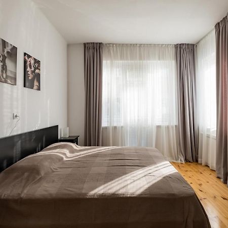 Spacious 3 Bedroom Home In Sofia'S Top Center Екстериор снимка