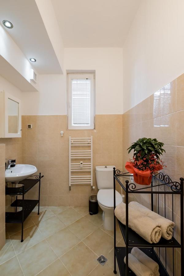 Spacious 3 Bedroom Home In Sofia'S Top Center Екстериор снимка