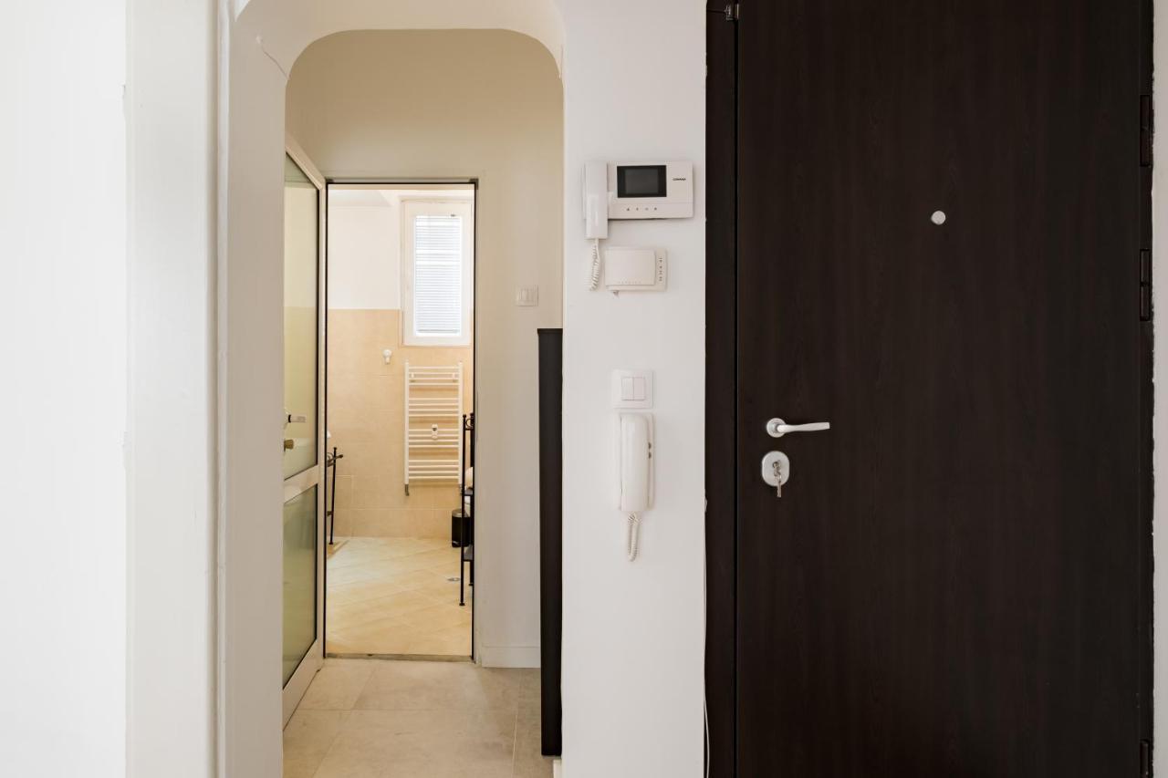 Spacious 3 Bedroom Home In Sofia'S Top Center Екстериор снимка